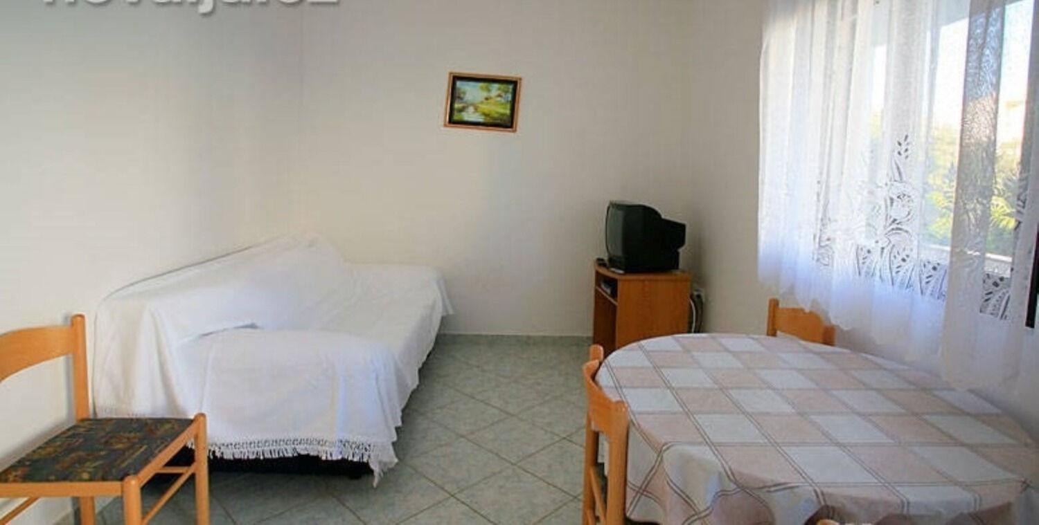 Apartments Milja - 10 M From Sea Мандре Екстериор снимка