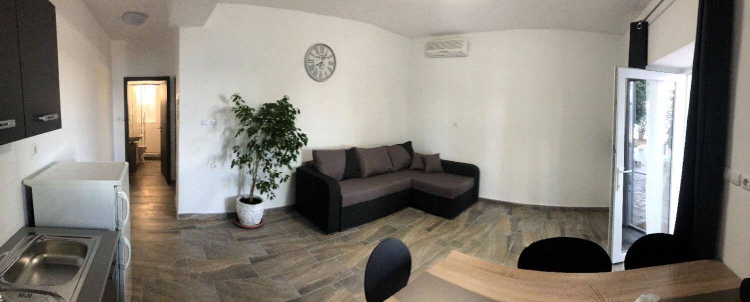 Apartments Milja - 10 M From Sea Мандре Екстериор снимка