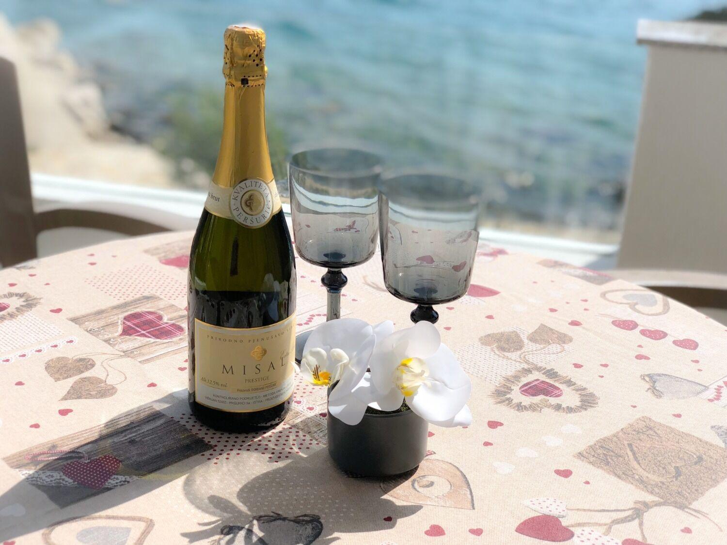 Apartments Milja - 10 M From Sea Мандре Екстериор снимка