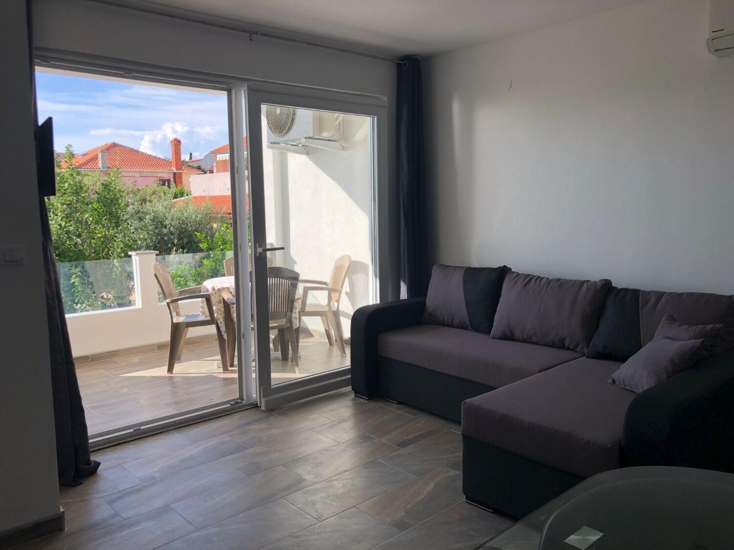Apartments Milja - 10 M From Sea Мандре Екстериор снимка