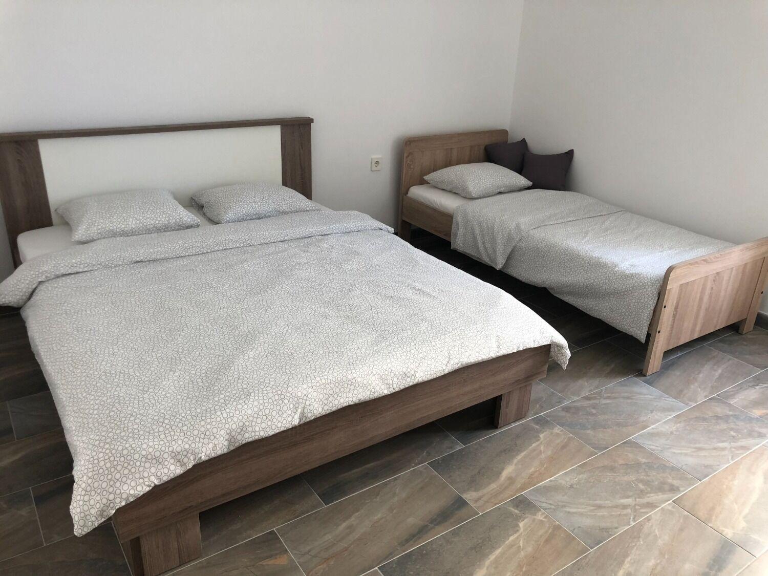 Apartments Milja - 10 M From Sea Мандре Екстериор снимка