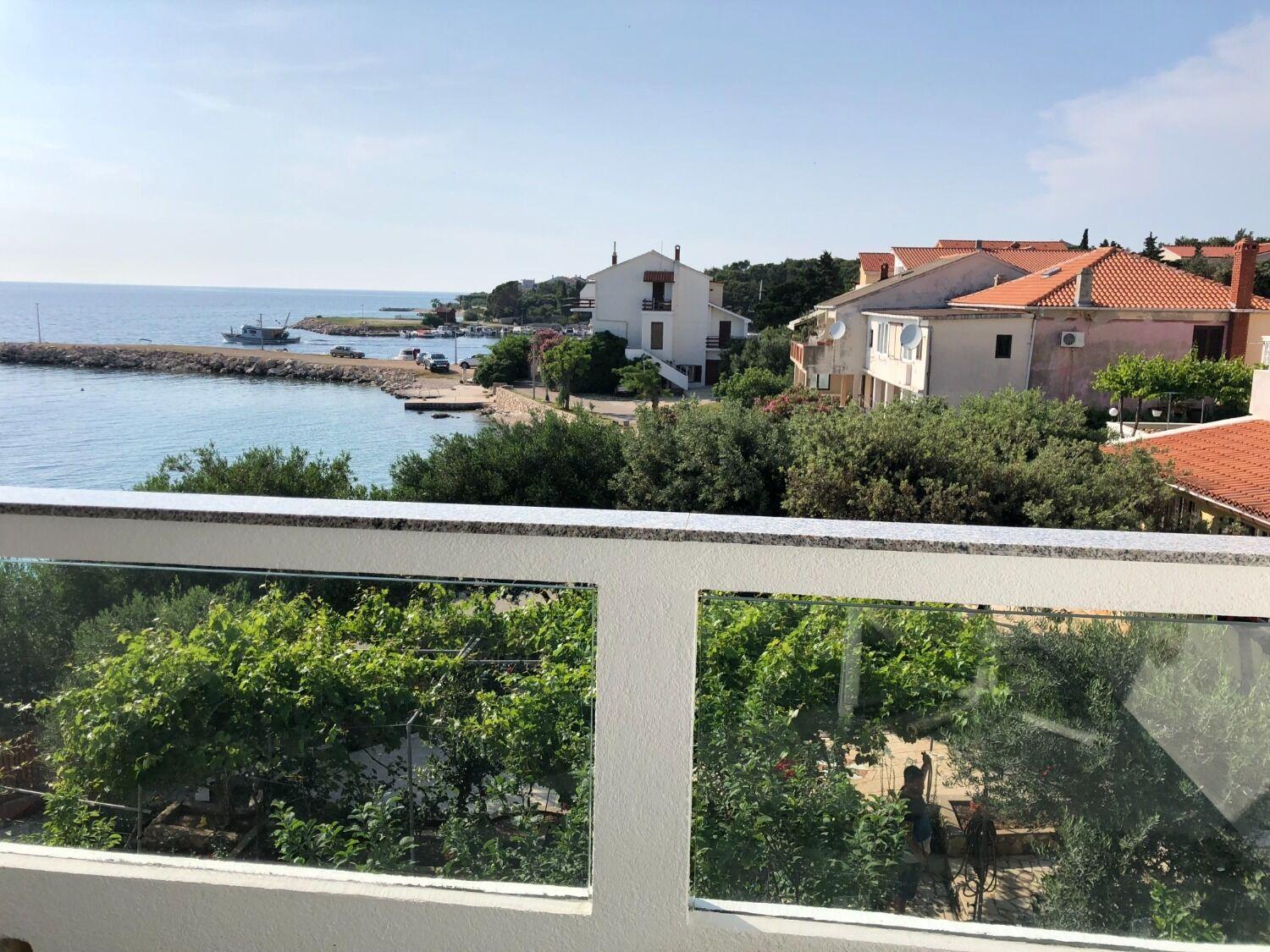 Apartments Milja - 10 M From Sea Мандре Екстериор снимка