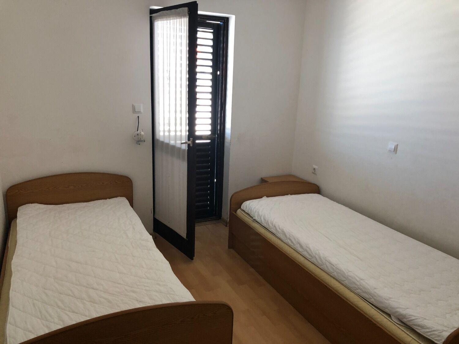 Apartments Milja - 10 M From Sea Мандре Екстериор снимка