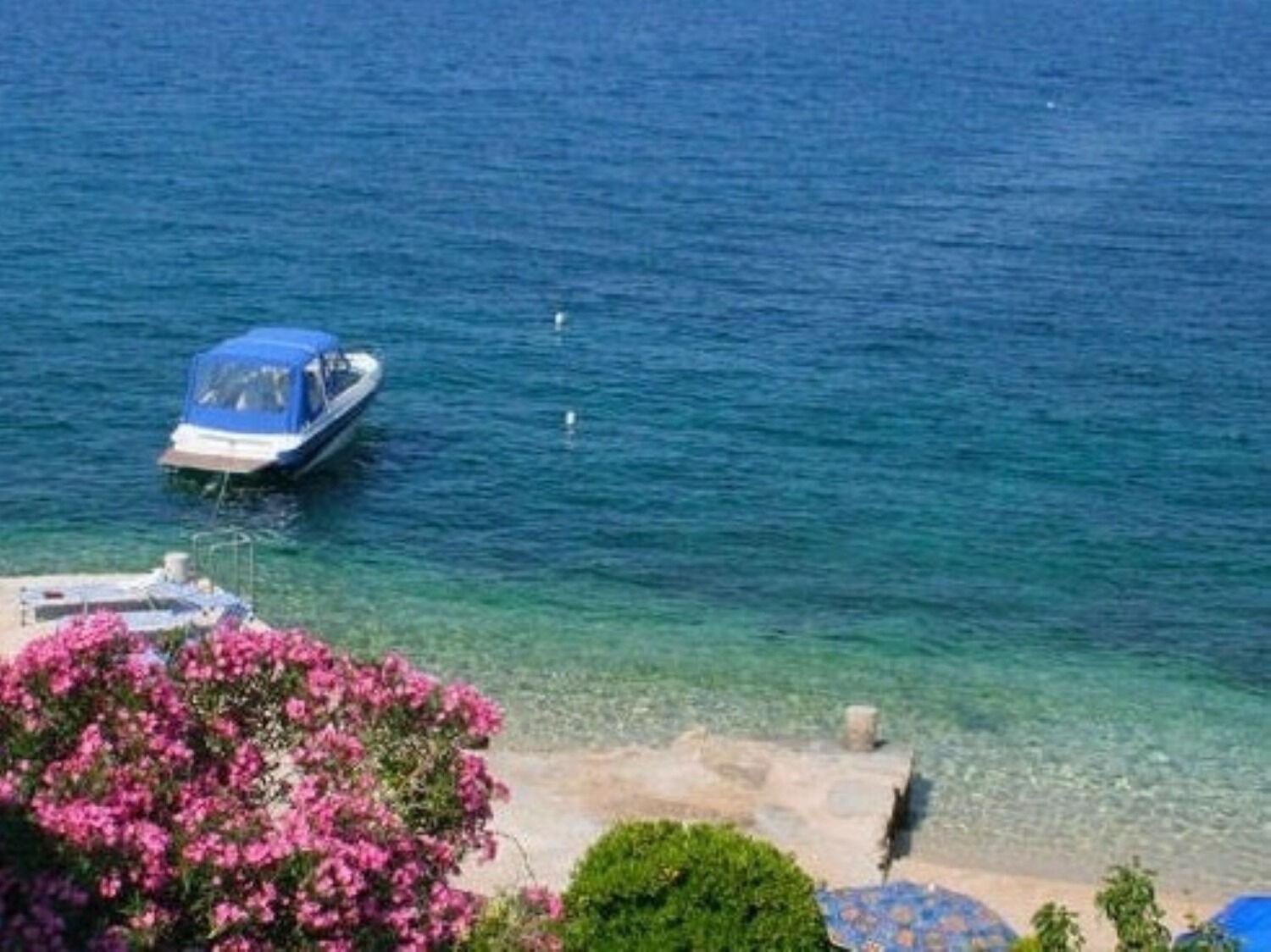 Apartments Milja - 10 M From Sea Мандре Екстериор снимка