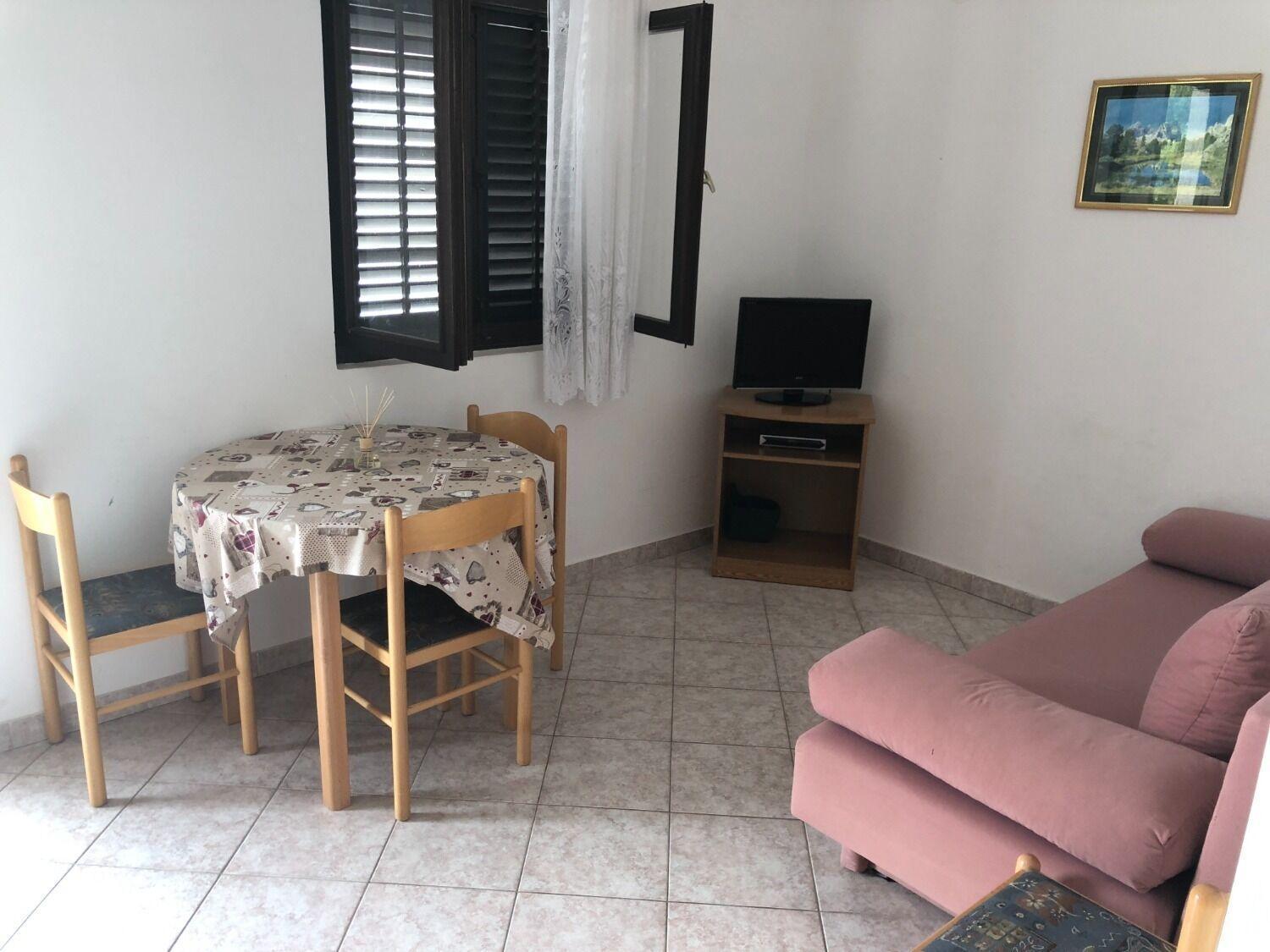 Apartments Milja - 10 M From Sea Мандре Екстериор снимка