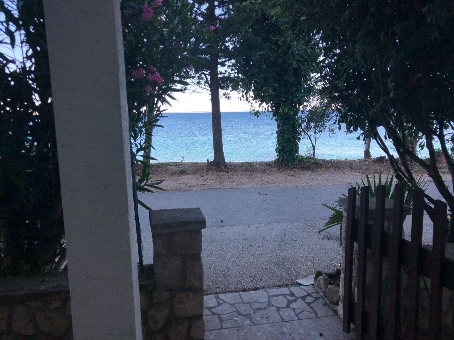 Apartments Milja - 10 M From Sea Мандре Екстериор снимка
