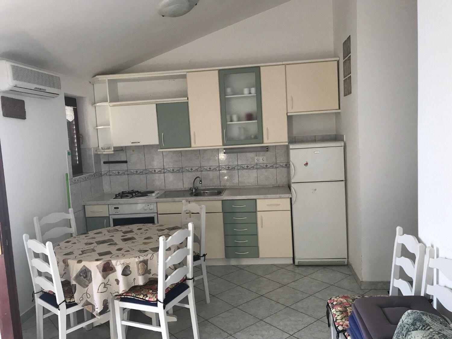Apartments Milja - 10 M From Sea Мандре Екстериор снимка